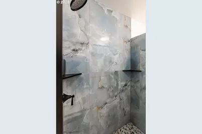 815 N King St, Seaside, OR 97138 - Photo 15