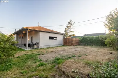 815 N King St, Seaside, OR 97138 - Photo 41