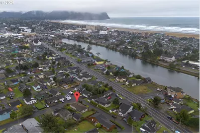 815 N King St, Seaside, OR 97138 - Photo 33