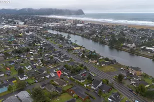 815 N King St, Seaside, OR 97138 - Photo 33