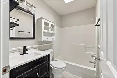 107 Jersey Ave, Oregon City, OR 97045 - Photo 21