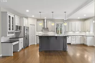 2525 NE Charlois Dr, Hillsboro, OR 97124 - Photo 11