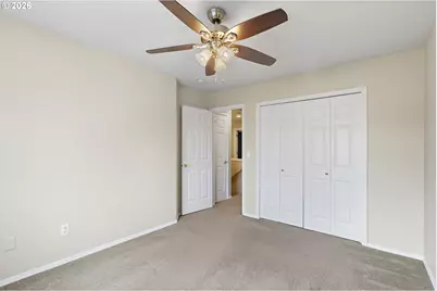 2525 NE Charlois Dr, Hillsboro, OR 97124 - Photo 37