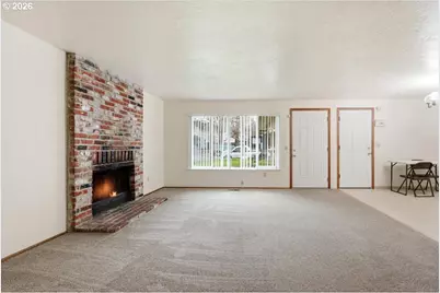 7045 N Mears St, Portland, OR 97203 - Photo 5