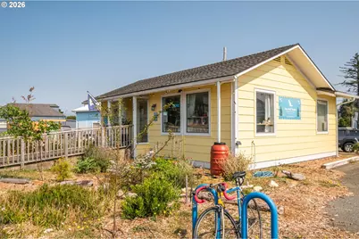 324 6th St, Port Orford, OR 97465 - Photo 3