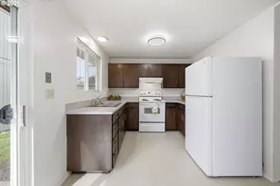 1674 Hayes St, Eugene, OR 97402 - Photo 11