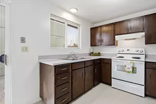 1674 Hayes St, Eugene, OR 97402 - Photo 13