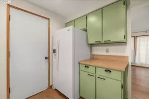 1300 NE 155th Ave, Portland, OR 97230 - Photo 13