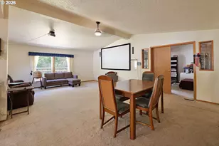 3735 Cobleigh Rd, Eagle Point, OR 97524 - Photo 5