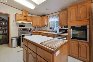 3735 Cobleigh Rd, Eagle Point, OR 97524 - Photo 13