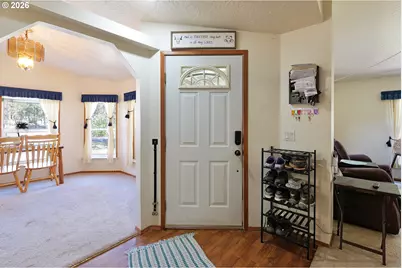 3735 Cobleigh Rd, Eagle Point, OR 97524 - Photo 7