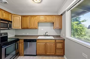 1619 Garfield Pl, Eugene, OR 97402 - Photo 9