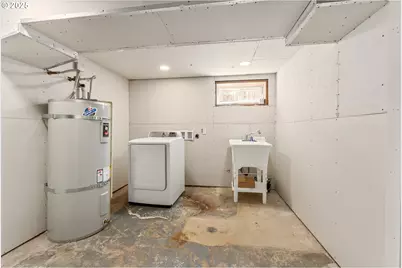 2723 SE 74th Ave, Portland, OR 97206 - Photo 33