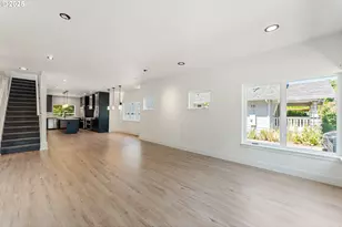 2723 SE 74th Ave, Portland, OR 97206 - Photo 3