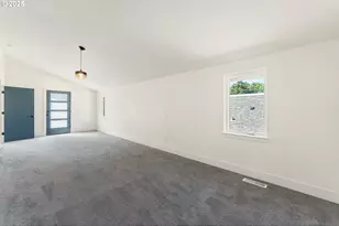 2723 SE 74th Ave, Portland, OR 97206 - Photo 21