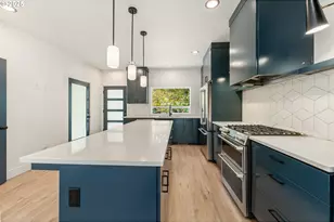 2723 SE 74th Ave, Portland, OR 97206 - Photo 9