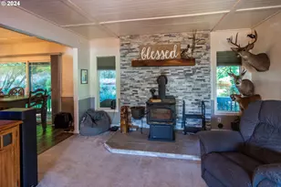 127 Deaton Ct, Canyonville, OR 97417 - Photo 5