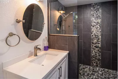 127 Deaton Ct, Canyonville, OR 97417 - Photo 23