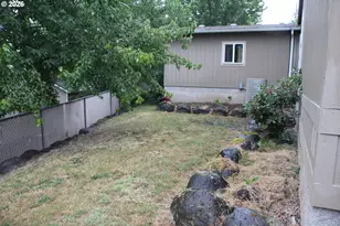 952 N Adams St, Lafayette, OR 97127 - Photo 35