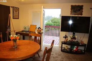 952 N Adams St, Lafayette, OR 97127 - Photo 19