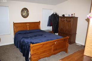 952 N Adams St, Lafayette, OR 97127 - Photo 25