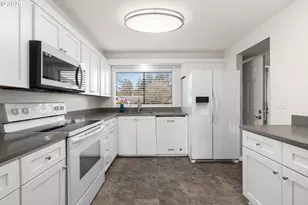 6368 SE Pine Creek Way, Milwaukie, OR 97267 - Photo 7