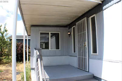 228 SE Estate Loop, Winston, OR 97496 - Photo 7