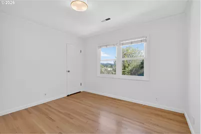 3270 SW Vista Dr, Portland, OR 97225 - Photo 27
