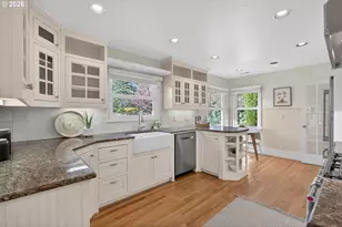 3270 SW Vista Dr, Portland, OR 97225 - Photo 13