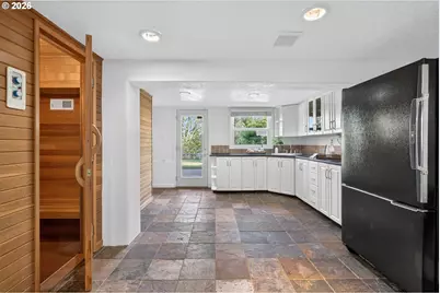 3270 SW Vista Dr, Portland, OR 97225 - Photo 31