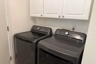 14545 SE Center St, Portland, OR 97236 - Photo 15