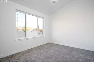 8353 N Newman St, Portland, OR 97203 - Photo 33