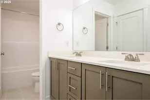 8353 N Newman St, Portland, OR 97203 - Photo 39