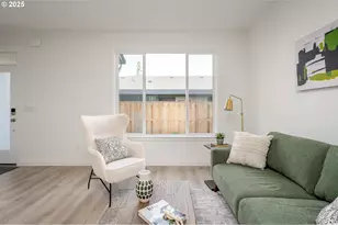 8353 N Newman St, Portland, OR 97203 - Photo 11