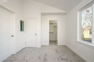 8353 N Newman St, Portland, OR 97203 - Photo 35