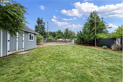 956 1st St, Springfield, OR 97477 - Photo 33