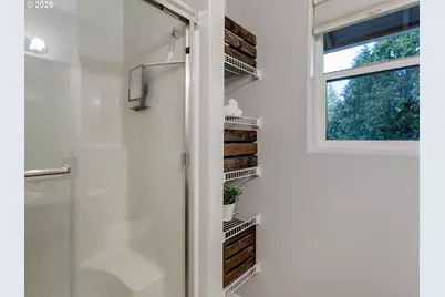 5205 NE Simpson St, Portland, OR 97218 - Photo 29