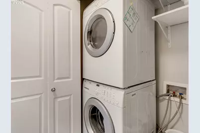 5205 NE Simpson St, Portland, OR 97218 - Photo 17