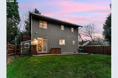 5205 NE Simpson St, Portland, OR 97218 - Photo 3