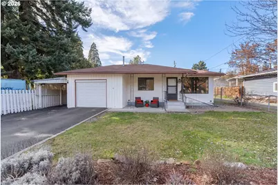 756 NE Fields Ave, White Salmon, WA 98672 - Photo 7