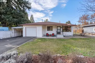 756 NE Fields Ave, White Salmon, WA 98672 - Photo 7