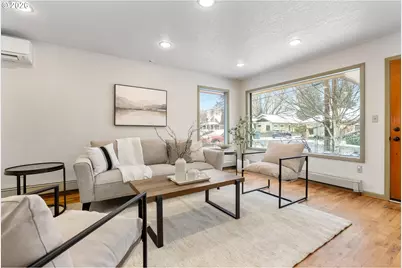 756 NE Fields Ave, White Salmon, WA 98672 - Photo 3