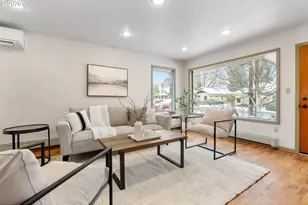 756 NE Fields Ave, White Salmon, WA 98672 - Photo 3