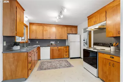 756 NE Fields Ave, White Salmon, WA 98672 - Photo 15