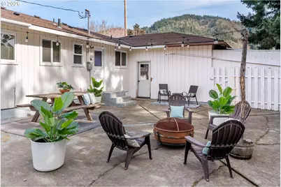 756 NE Fields Ave, White Salmon, WA 98672 - Photo 27