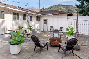 756 NE Fields Ave, White Salmon, WA 98672 - Photo 27