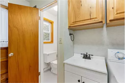 756 NE Fields Ave, White Salmon, WA 98672 - Photo 25