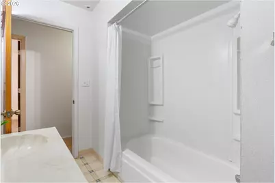 756 NE Fields Ave, White Salmon, WA 98672 - Photo 23