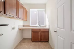 39784 Syblon Ln, Sandy, OR 97055 - Photo 13