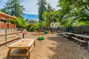 14124 SE Mill St, Portland, OR 97233 - Photo 33